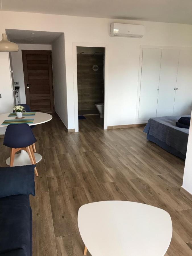 פורנלס Apartamentos El Bergantin Menorca Club מראה חיצוני תמונה