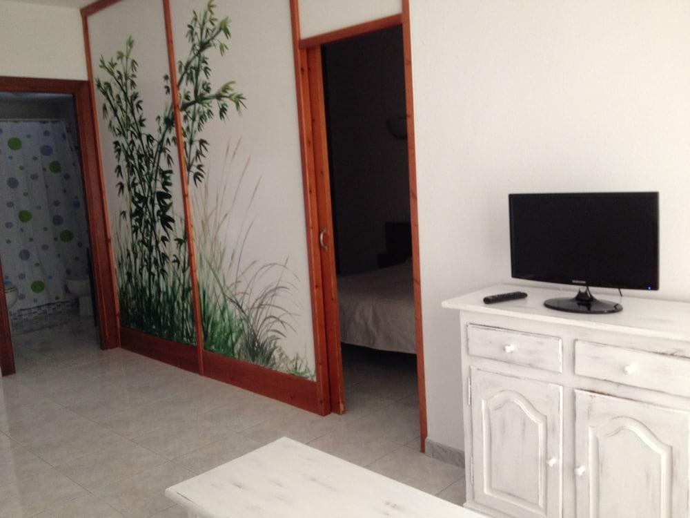 פורנלס Apartamentos El Bergantin Menorca Club מראה חיצוני תמונה